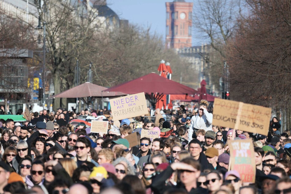 Viele Teilnehmer und Teilnehmerinnen folgten den Aufruf.