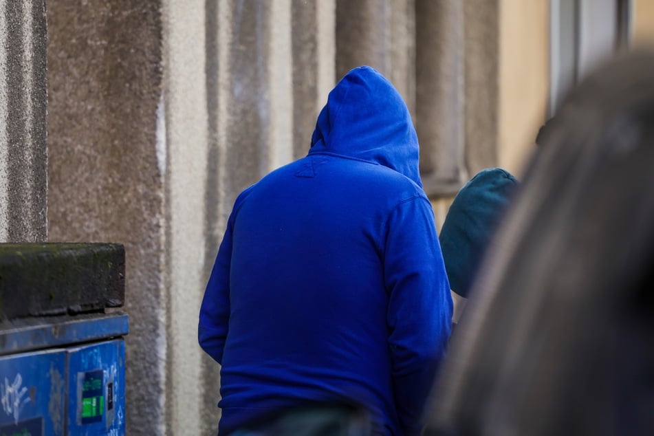 Mutter und Bruder des Mädchens gaben an, dass die Zwölfjährige in Panik gehandelt habe.