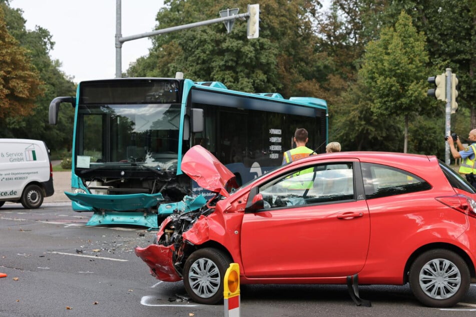 Die Polizei ermittelt, wie es zum Unfall kam.