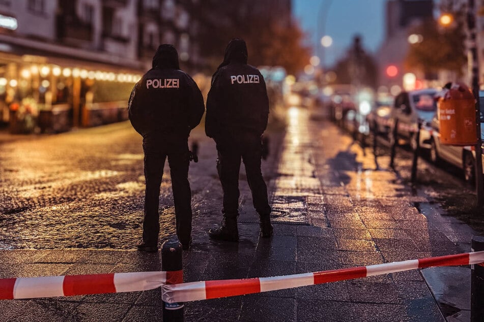 Der 37-Jährige wurde vor einem Lokal niedergeschossen.