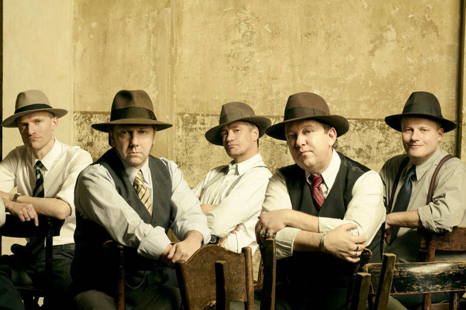Seit fast 29 Jahren gibt es Die Prinzen mittlerweile. Auf das Konto der A-cappella-Popmusiker gehen über 6 Millionen verkaufte Tonträger.