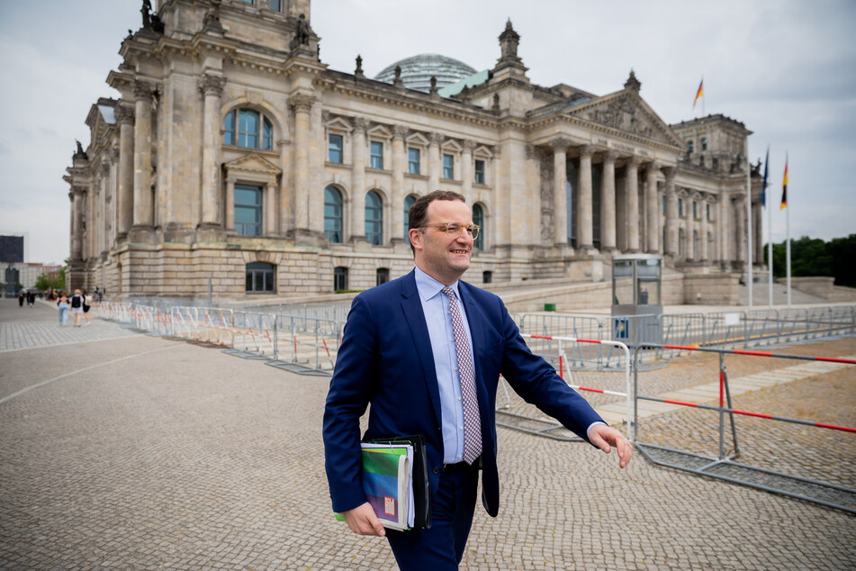 Gesundheitsminister Jens Spahn (41, CDU),