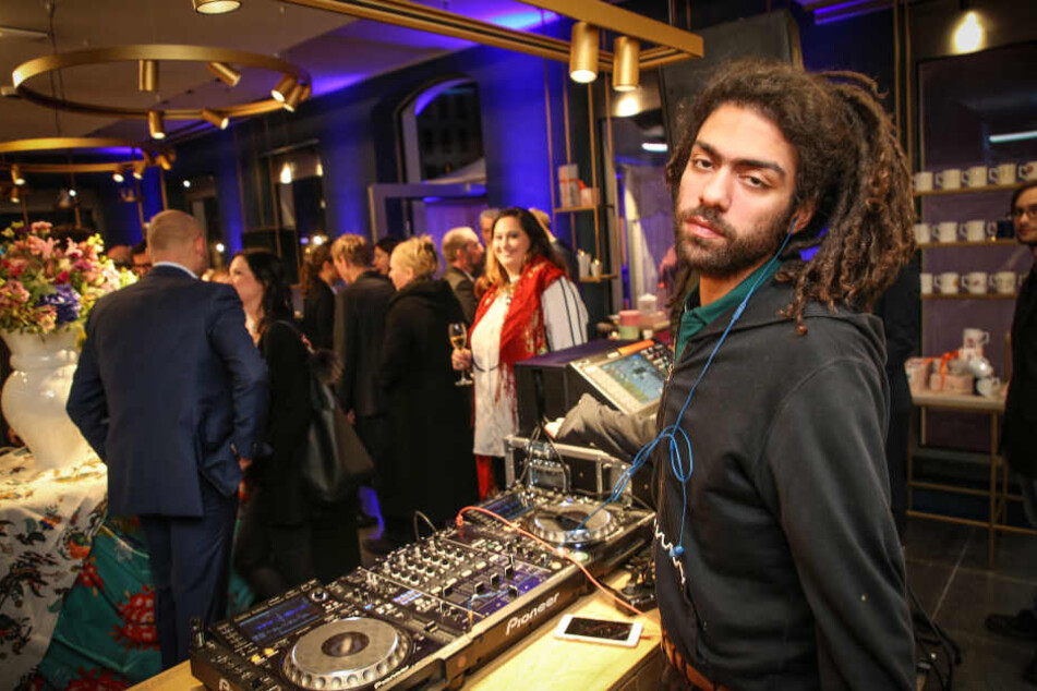 Hier rockt Noah Becker eine exklusive Porzellan-Party in Dresden