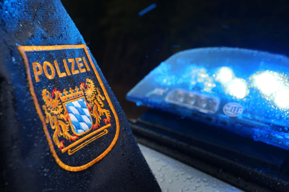 Die Polizei ermittelt gegen den 74-Jährigen unter anderem wegen Verstoßes gegen das Tierschutzgesetz. (Symbolbild)