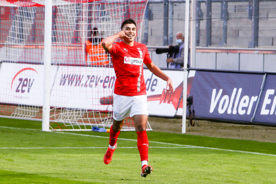 Johan Gomez (20) netzte den Ball vom Punkt aus erfolgreich ein.