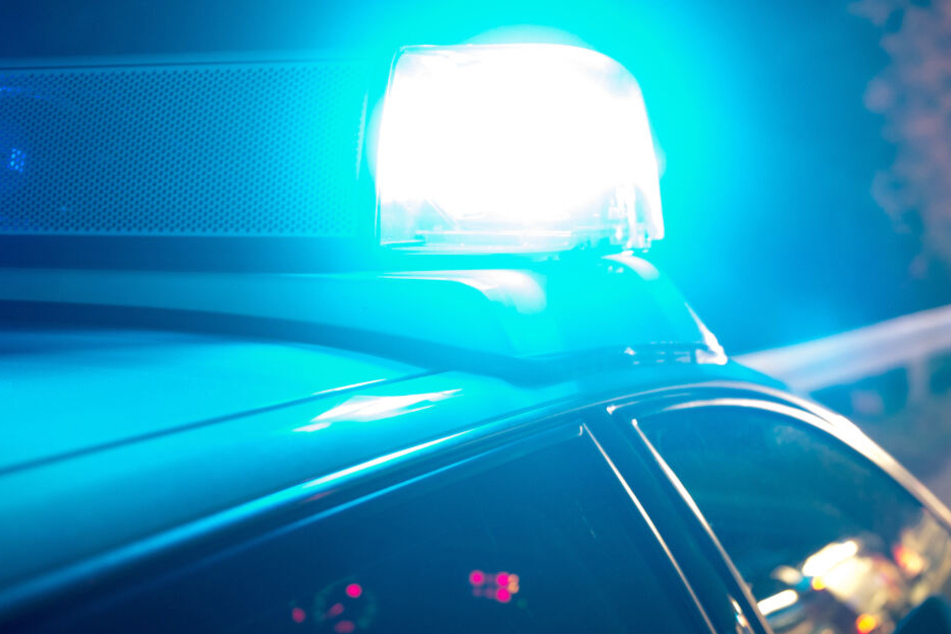 Ein 14-Jähriger ist mit dem Auto seiner Eltern vor der Polizei geflüchtet. (Symbolbild)