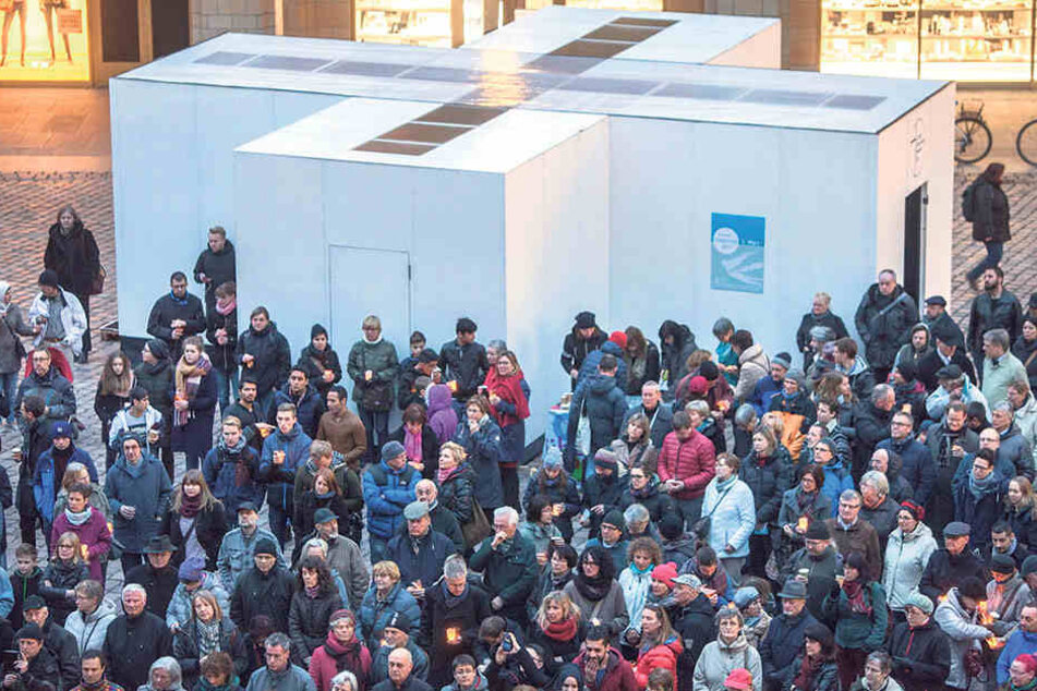 Auch in diesem Jahr wird wieder ein Friedenskreuz auf dem Neumarkt zu sehen sein.
