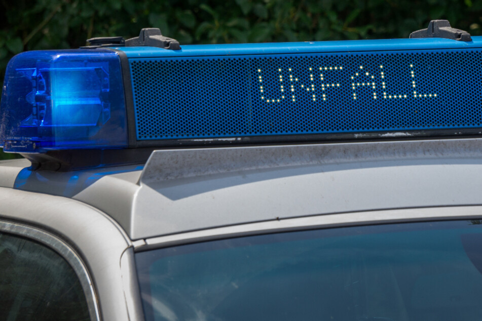 Fahrer sorgt für schweren Unfall auf der A3 und flüchtet einfach