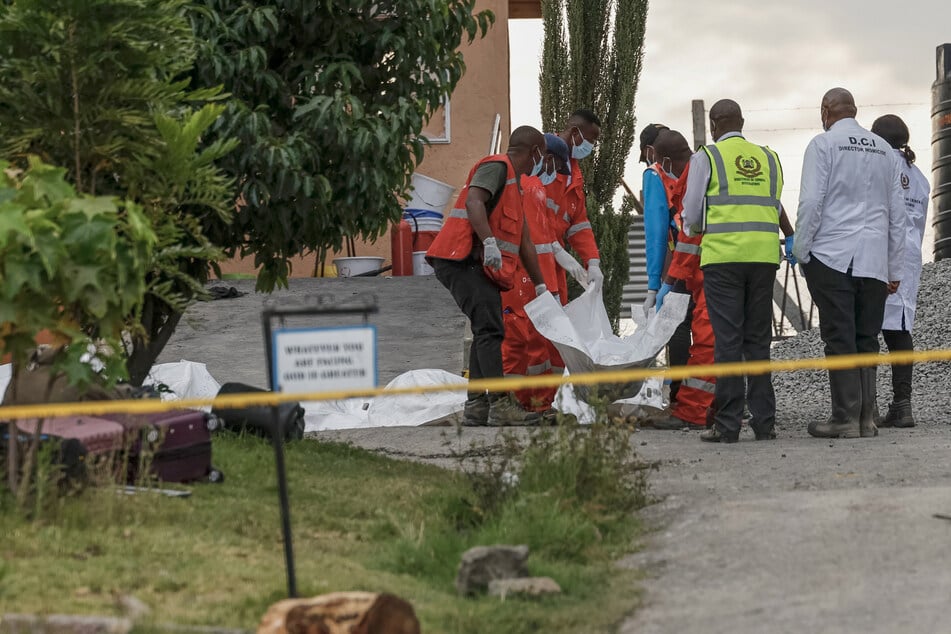 Flammen-Horror im Internat: Acht Schülerinnen nach tödlichem Brand festgenommen