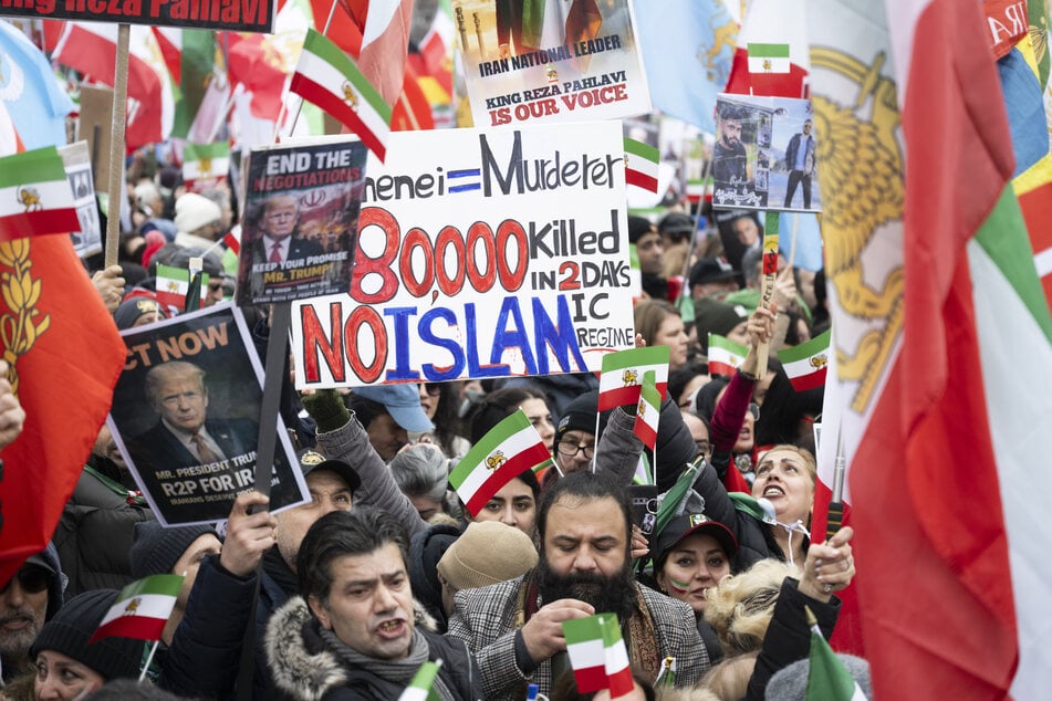 200.000 Menschen sollen zur Iran-Demo in München erschienen sein.