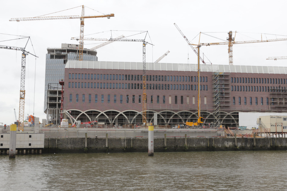 Am Westfield-Center wird zwar noch gebaut, doch es sei alles im Zeitplan, heißt es von der Managerin des Überseequartiers.