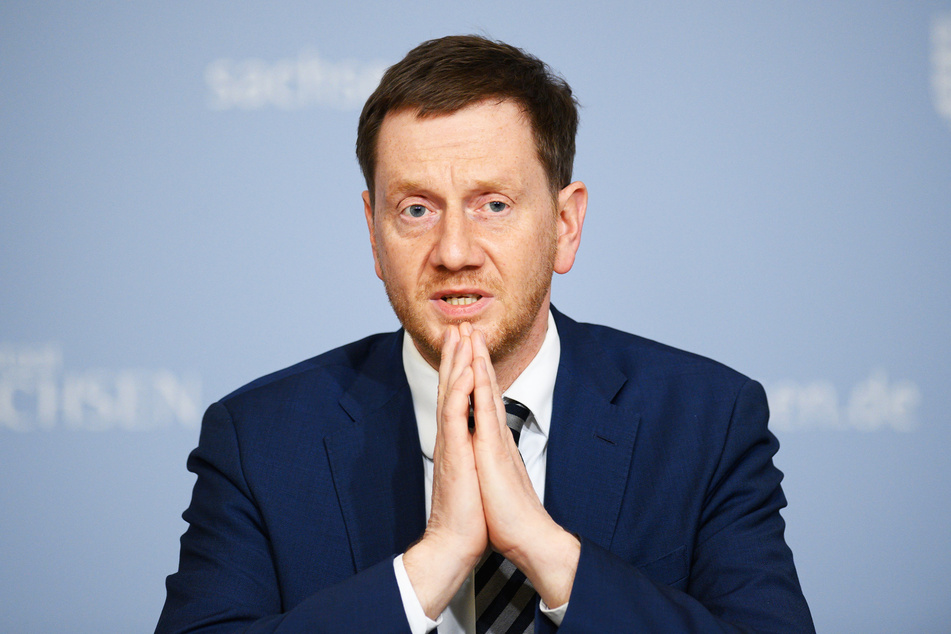 Sachsens Regierungs-Chef Michael Kretschmer (46, CDU) hat sich jetzt klar gegen die Durchführung von Weihnachtsmärkten ausgesprochen.