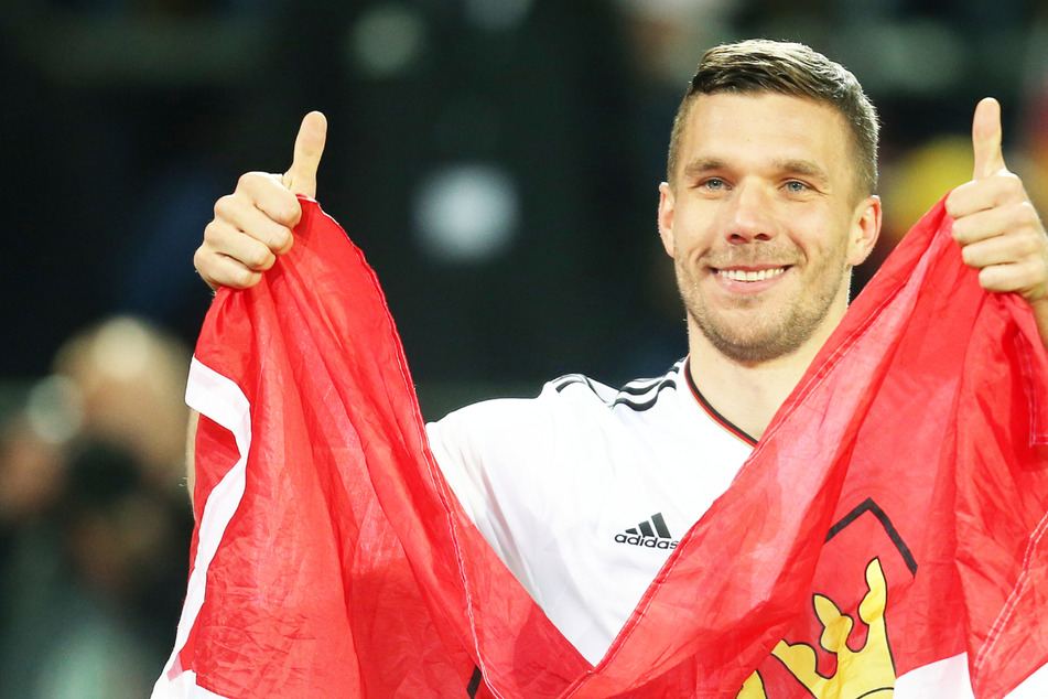 "Den Spieß umdrehen": Weltmeister Lukas Podolski sieht noch Hoffnung für FC-Klassenerhalt