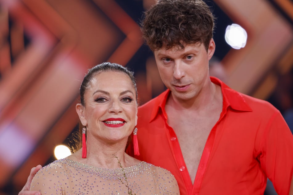 In Show sieben hatten die beiden die RTL-Show bereits verlassen müssen. Die Verletzung von Simone Thomalla (60) ermöglichte ihnen eine zweite Chance.