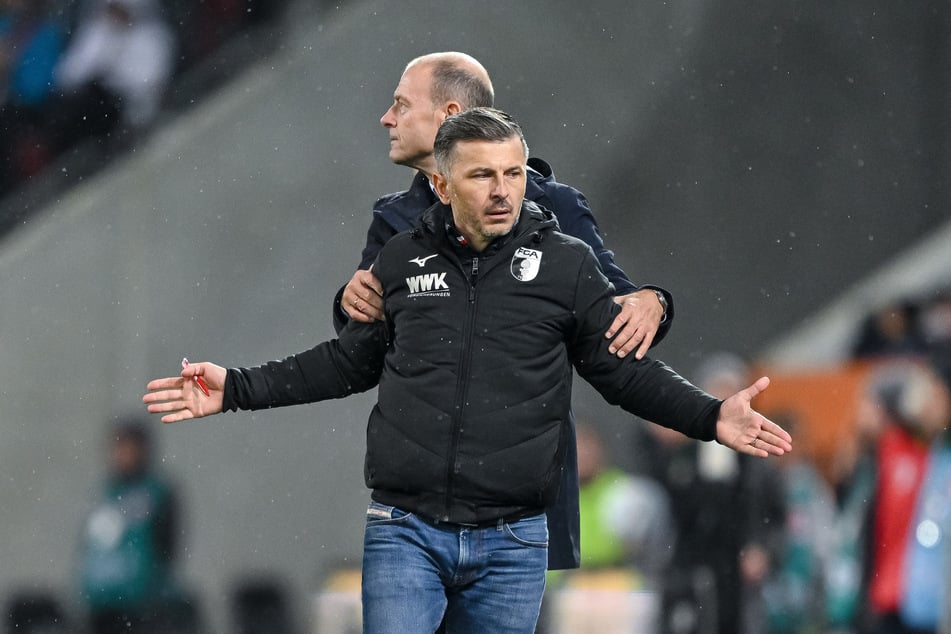 Marinko Jurendic (47, vorn) und Jess Thorup (55) verlassen den FC Augsburg.