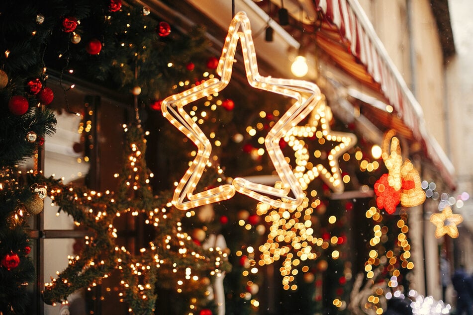 Am Freitag eröffnete der Weihnachtsmarkt am Connewitzer Kreuz. (Symbolbild)