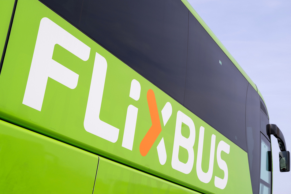 Weil ihr FlixBus sie einfach in Italien sitzen ließ, musste ein Frankfurter Rentner-Pärchen eine anstrengende - und kostspielige - Heimreise antreten. (Symbolfoto)