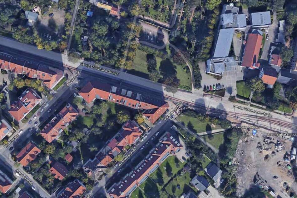 Einsatzort war die Georg-Schumann-Straße im Stadtteil Wahren.