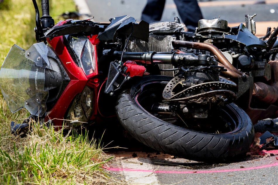 Tragischer Unfall und der L3303 bei Pfungstadt: Ein 41-jähriger Motorradfahrer wurde schwer verletzt!