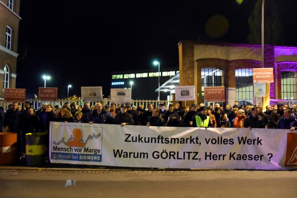 Per Transparent wandten sich Siemens-Mitarbeiter aus Görlitz direkt an den Siemens-Boss.