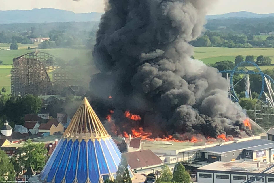 Der Brand zerstörte im Mai 2018 einen Teil des Freizeitparks.