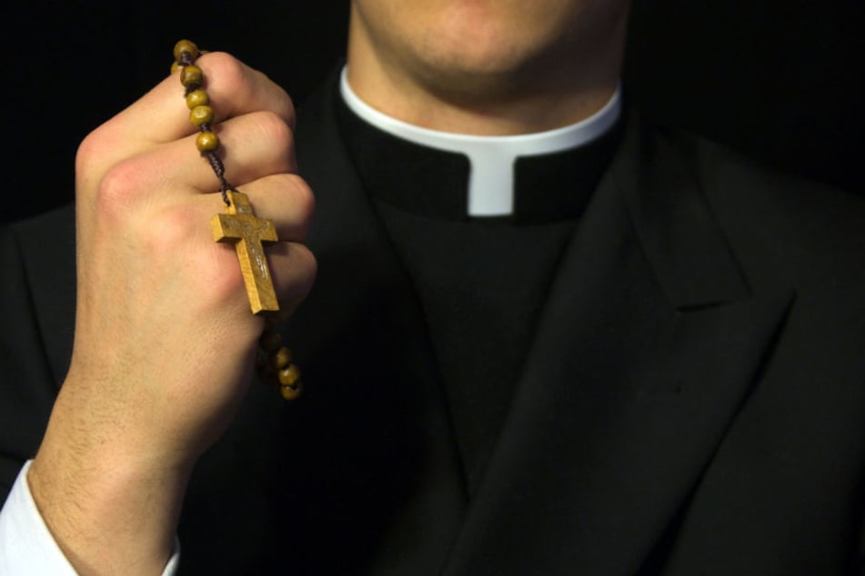 Obwohl es jedes Jahr eine Anfrage zur Austreibung gibt, wird ein Exorzismus oft nicht genehmigt. (Symbolbild)