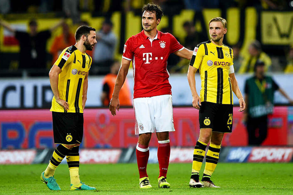 Mats Hummels am 14.08.2016. Auch da war das Finale des Super-Cups im Dortmunder Signal-Iduna-Park. Hummels das erste mal nach seinem Wechsel im Bayern-Trikot.