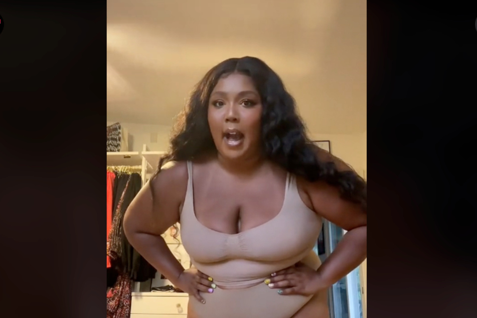Lizzo is rocking Yitty's bestselling Moody B**ch Taupe shaping bra and panty.
