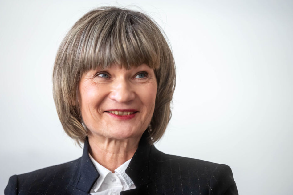 Barbara Ludwig (56, SPD)