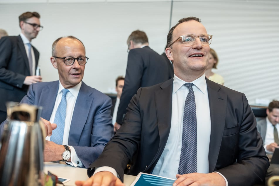 Jens Spahn (45) bleibt Fraktionsvorsitzender der Union.