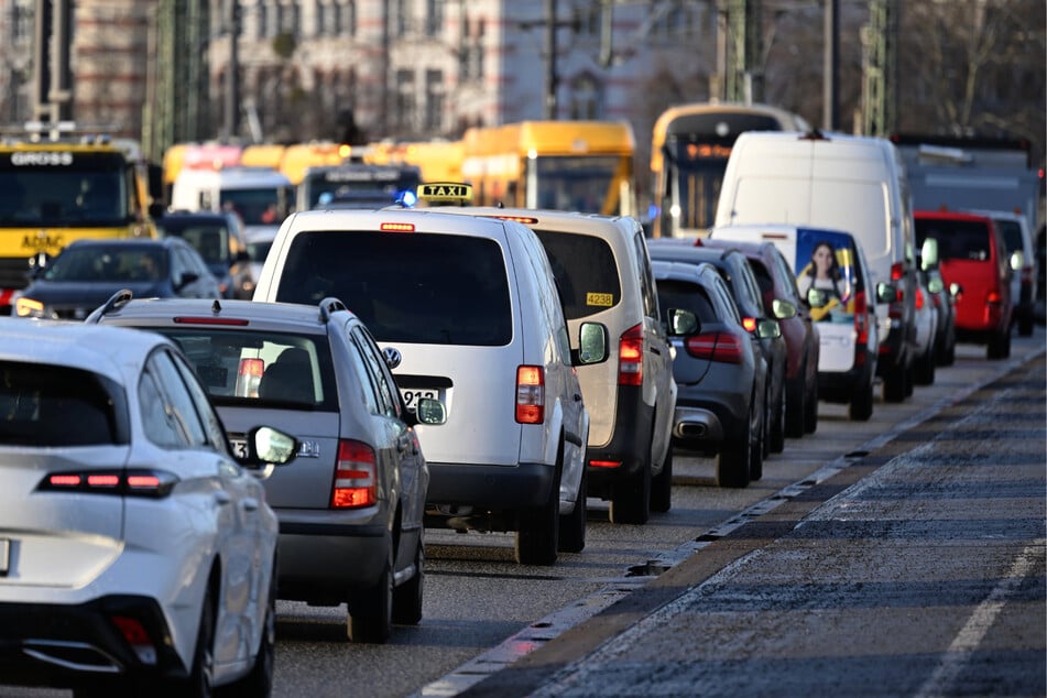 Die "Tolerade" dürfte den Verkehr an der Marienbrücke am Samstagnachmittag zeitweise lahmlegen. (Archivbild)