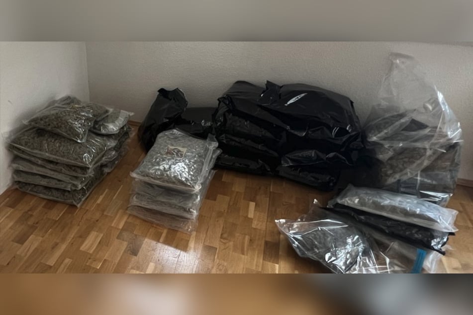 Bei der Durchsuchung wurden mehrere Kilogramm Marihuana gefunden.