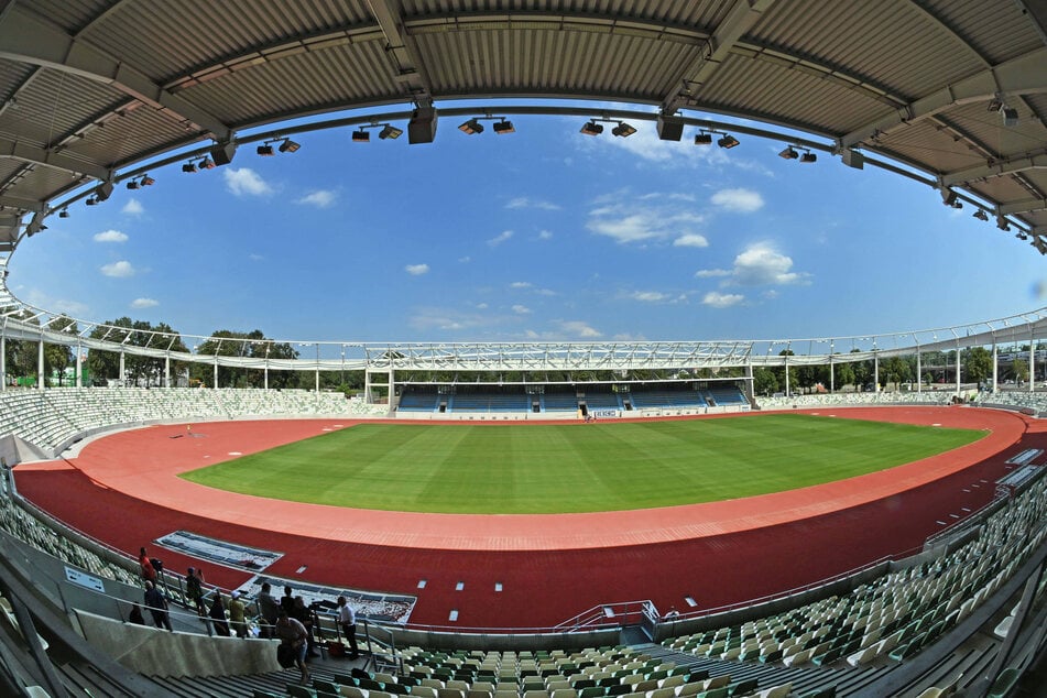 Im Heinz-Steyer-Stadion werden die Leichtathletik-Wettkämpfe ausgetragen.