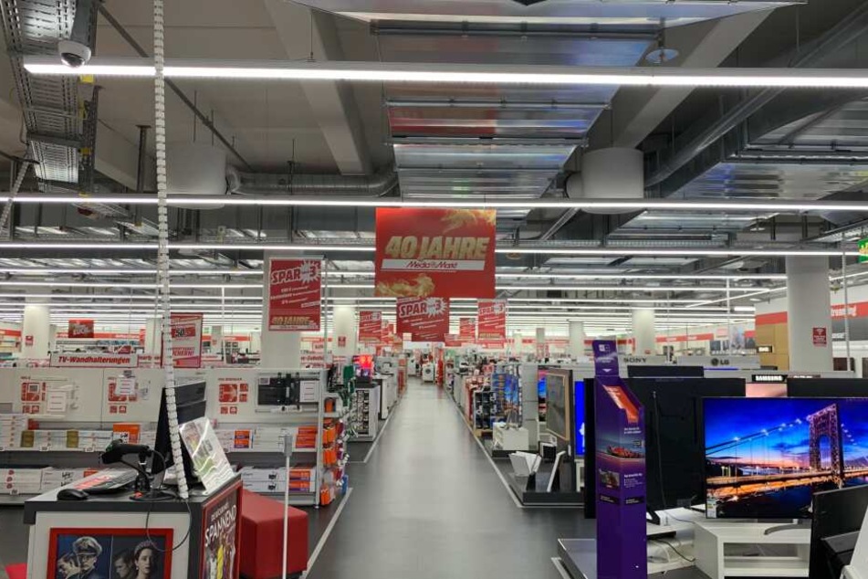 MediaMarkt gibt diesen Sonntag bis 50% Rabatt auf ...