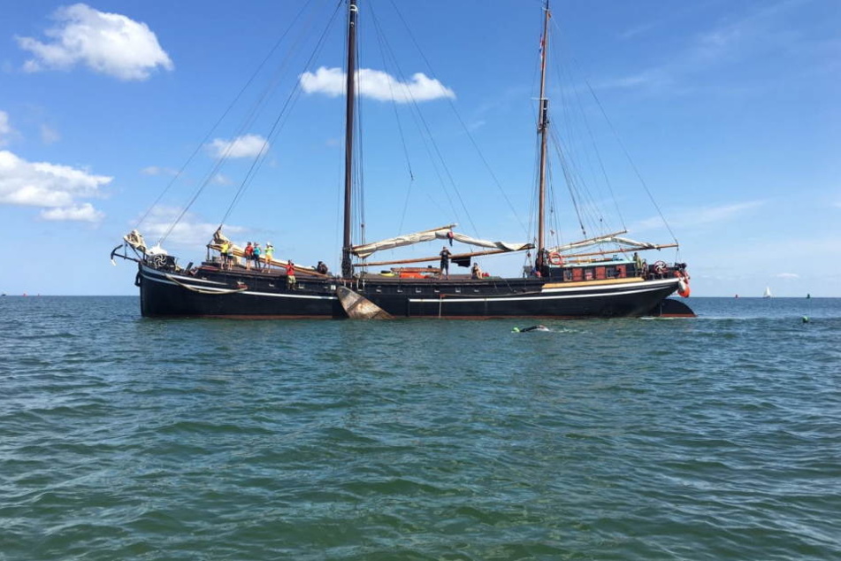 Mit dem Schiff "Ideal" schippert das Team der "Inselmänner" durch die Nordsee.
