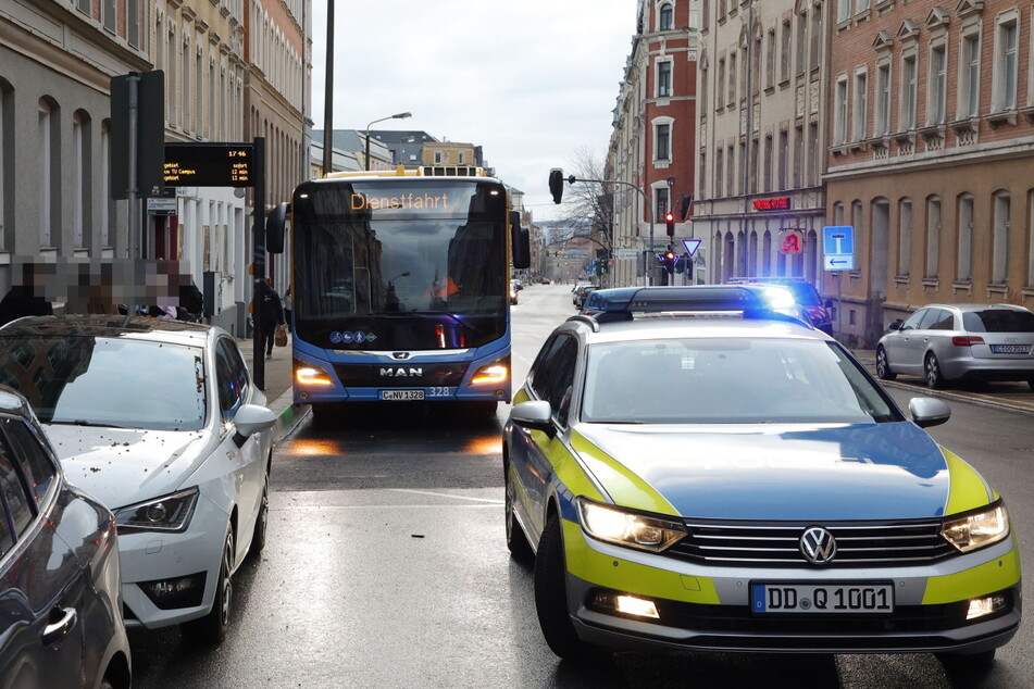 Am Samstag gab es nach einer Auseinandersetzung in einem Linienbus einen Polizeieinsatz auf dem Chemnitzer Sonnenberg.