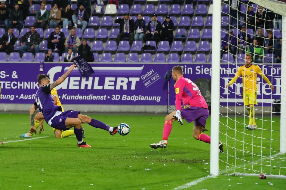 Gutes Omen? Das letzte Heimspiel gegen Saarbrücken gewann Aue 2:0 - mit Torschütze Boris Tashchy (31).