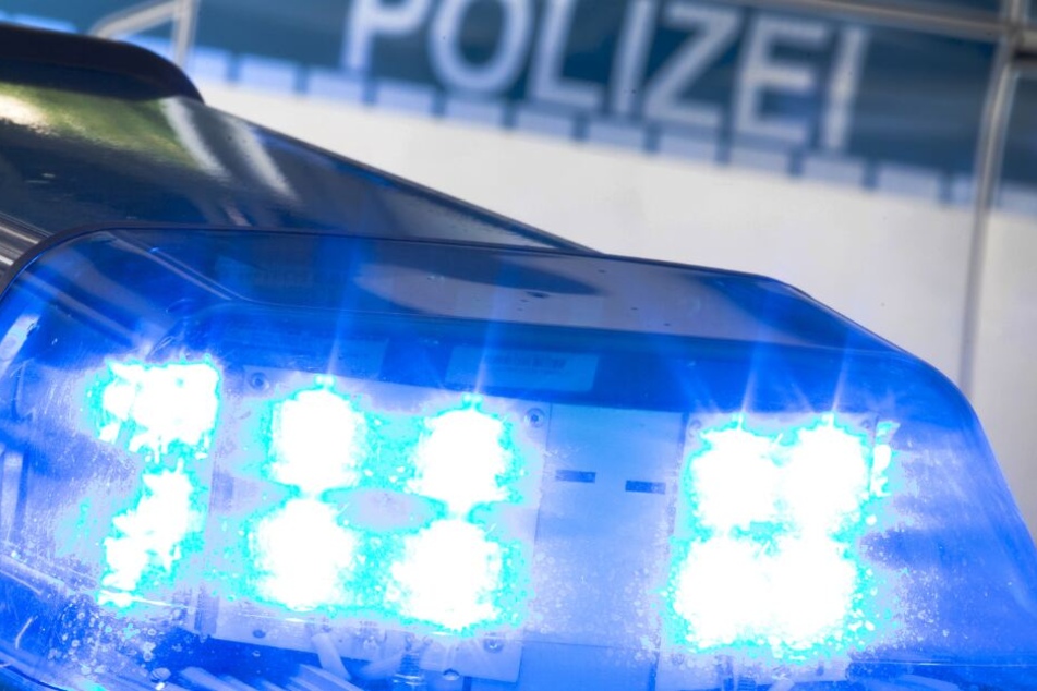 Die Polizei rettete das Kind schließlich aus seiner mißlichen Lage. (Symbolbild)