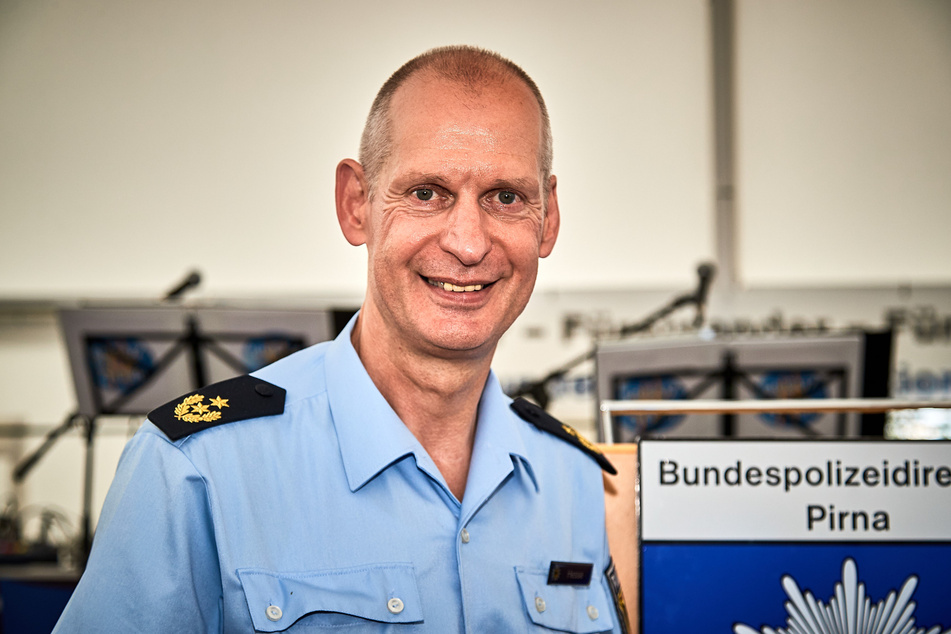 Andre Hesse (55) ist Bundespolizei-Präsident in Pirna. Er schlägt wegen zahlreicher illegaler Einreisen Alarm.