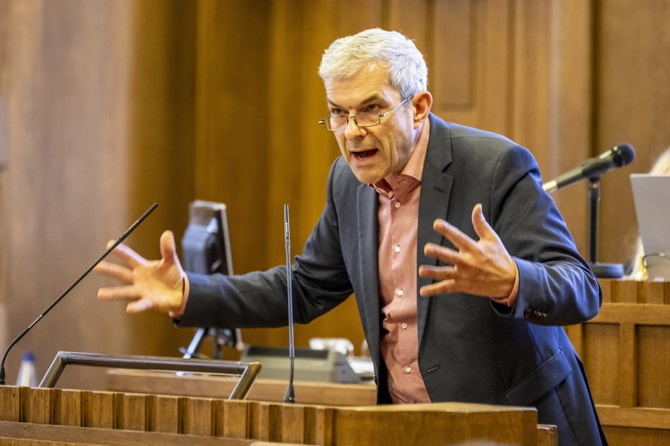 Grünen-Stadtrat Volkmar Zschocke (57) macht Druck: Chemnitz soll seine offenen Naturschutz-Pflichten endlich erfüllen.