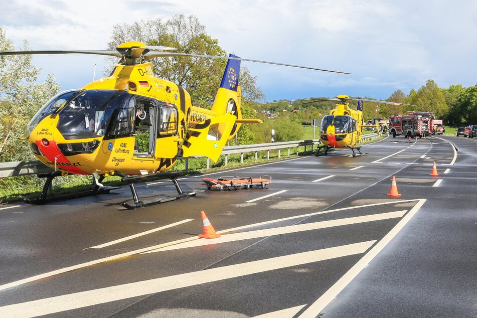 Auch zwei Rettungshubschrauber waren im Zuge des Unfalls auf der B26 auf Höhe Viereth-Trunstadt im Einsatz.