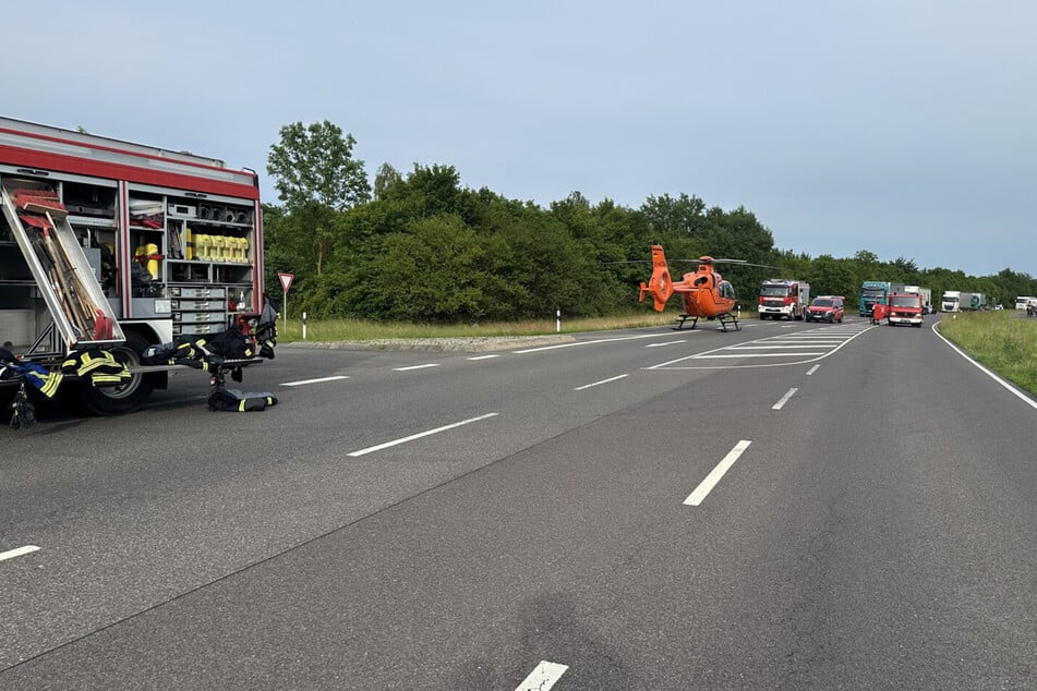 Die B189 war nach dem Unfall für rund zwei Stunden lang gesperrt.