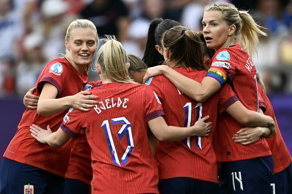 Die Norwegerinnen sind nach dem 2. Sieg im 2. Spiel bereits im Viertelfinale.
