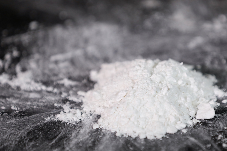 Der Test der gefundenen Substanz schlug positiv auf Kokain an. (Symbolbild)