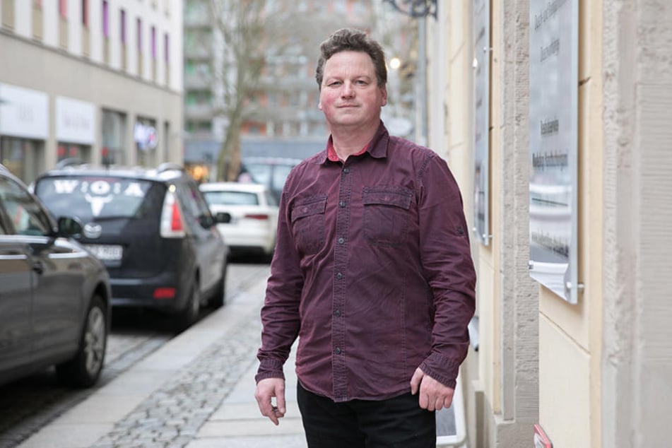 Ralf Büttner (47) hat sein Badtextil-Geschäft bewusst in
Sichtweite zur Hauptstraße.