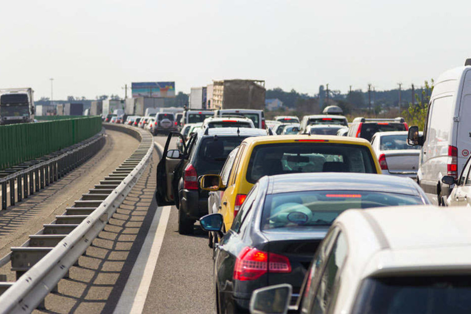 Insgesamt fünf Kilometer Stau waren es auf der A2 Richtung Hannover. (Symbolbild)