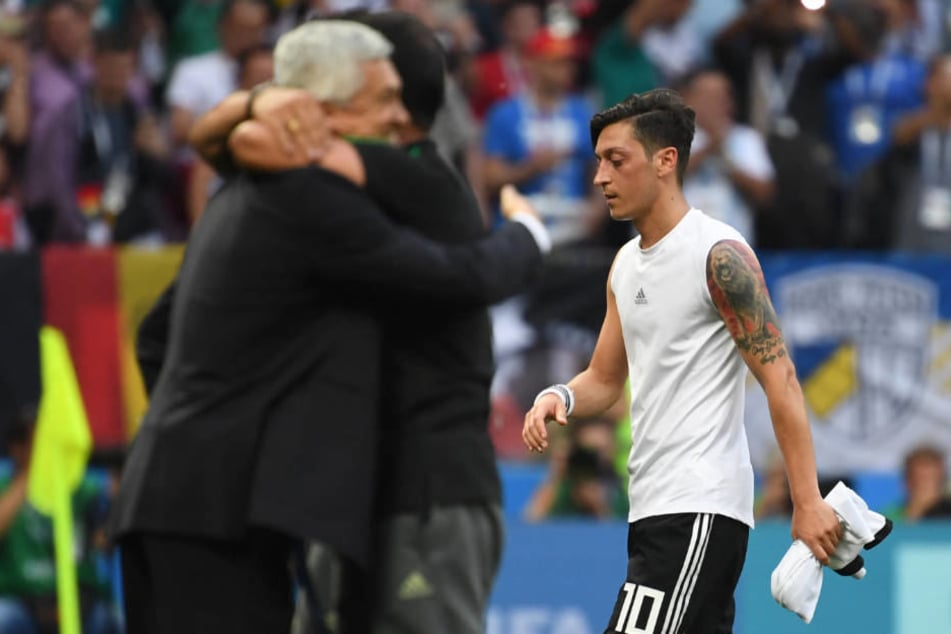 Ein enttäuschter Mesut Özil nach der Auftaktniederlage gegen Mexiko bei der Fußball-WM in Russland.