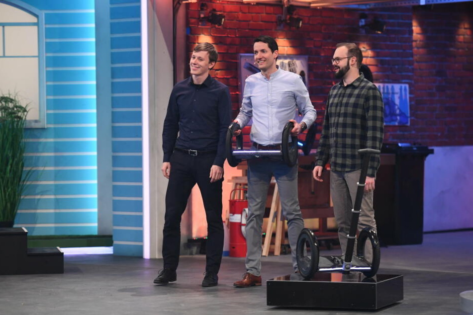 Felix Ballendat (29), Sebastian Signer (35) und Jakob Karbaumer (24. v.l.n.r.) bei der Präsentation ihres "Dings".