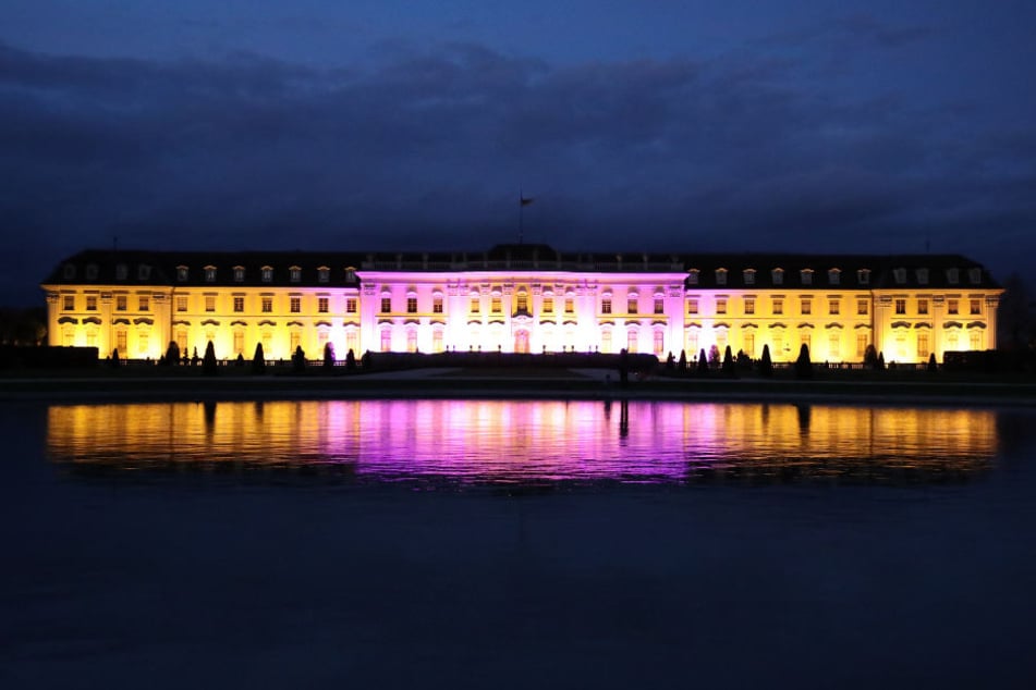 Das leuchtende Schloß in Ludwigsburg.