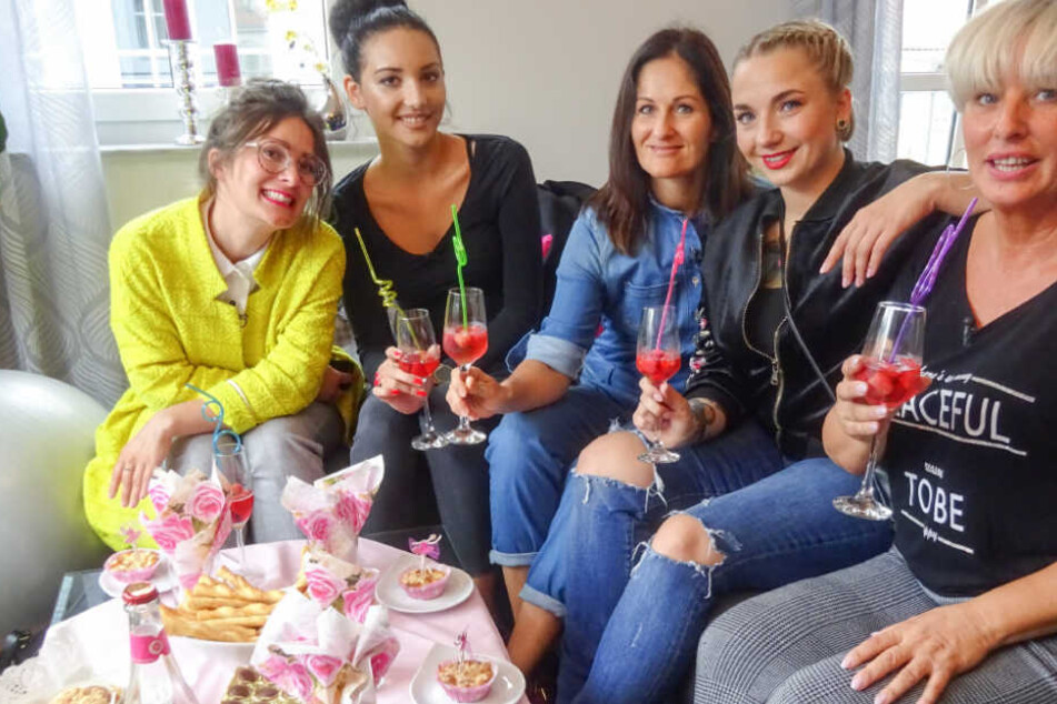 Die Leipziger Mädels: Alex (33), Siegerin Lydia (21), Diana (45) , Jule (27) und Uschi (53).